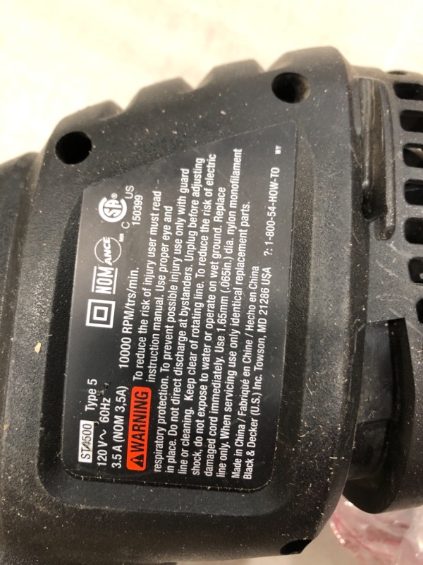 Photo 1 of BLACK+DECKER ST4500 3.5 Amp 12" Electric String Trimmer / Edger

//MISSING POWER CABLE, UNABLE TO TEST 
