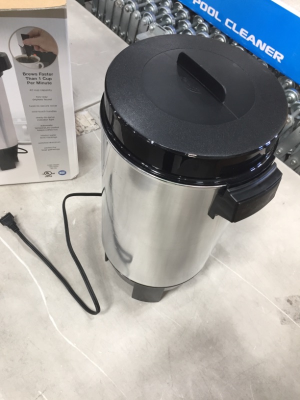 Photo 2 of West Bend 58002 42-Cup Coffee Urn