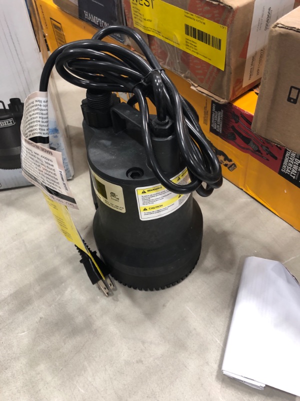 Photo 2 of 1/6 HP Plastic Submersible Utility Pump