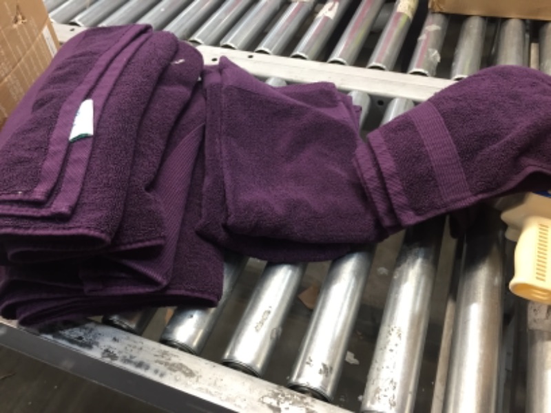 Photo 2 of 2 TOWELS 2 HAND  5 WASH PURPLE