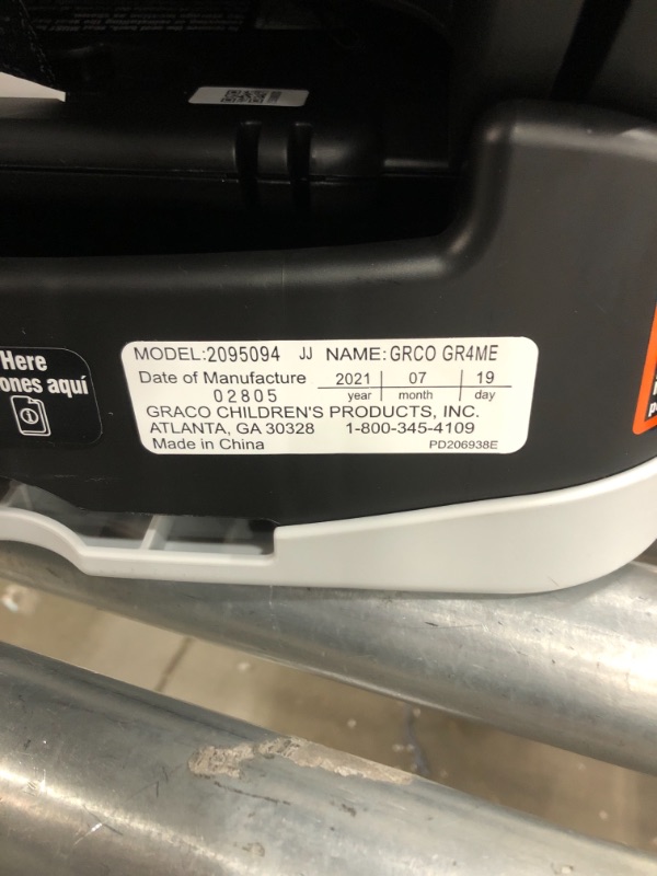 Photo 3 of Graco Grows4Me 4 in 1 Car Seat, Infant to Toddler Car Seat with 4 Modes, West Point
