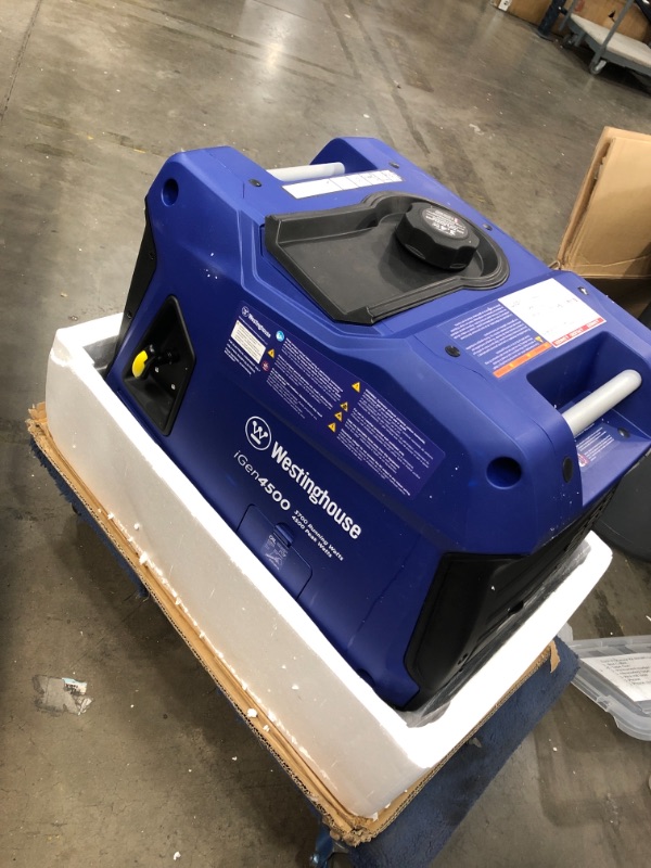 Photo 2 of ***MISSING REMOTE*** Westinghouse iGen4500 Super Quiet Portable Inverter Generator 3700 Rated & 4500 Peak Watts, Gas Powered, Blue/Black
