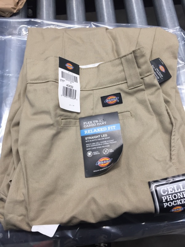 Photo 3 of Dickies Men's Regular Straight Stretch Twill Cargo Pant, 40X32
