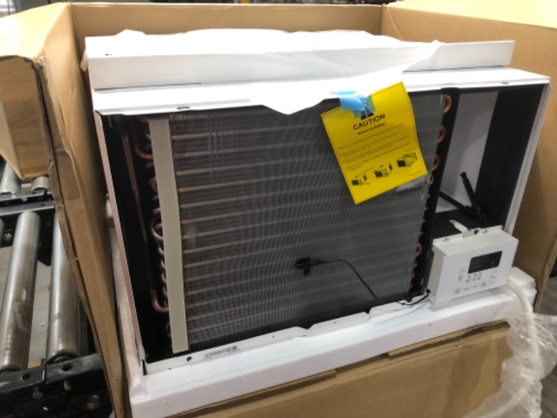 Photo 3 of (****SEE PHOTO FOR PLUG PRONGS!!!!)
LG Electronics 12,000 BTU 230/208-Volt Window Air Conditioner with Cool, Heat and Wi-Fi Control in White