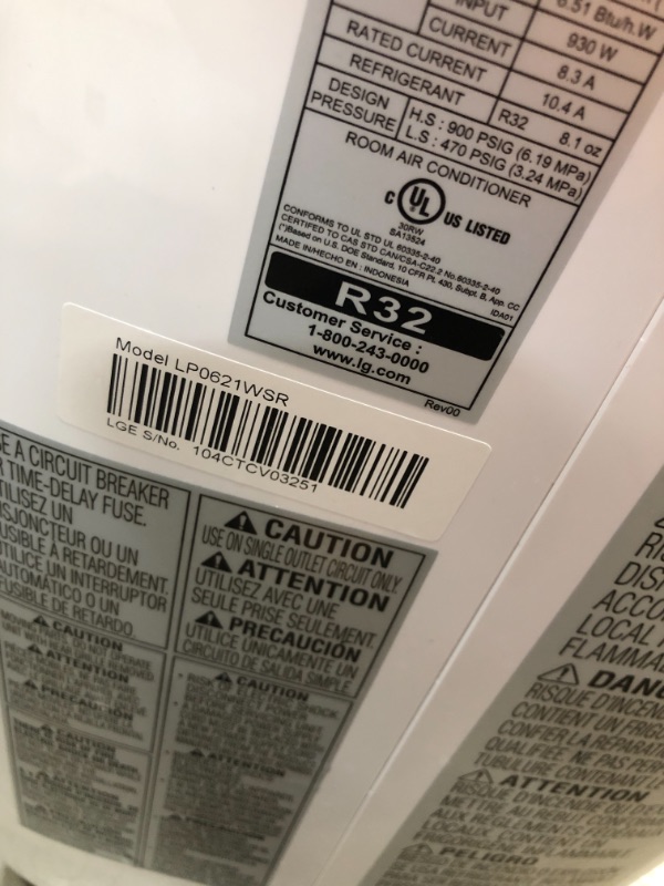 Photo 3 of (broken exhaust) 
LG Electronics 6,000 BTU Portable Air Conditioner, LP0621WSR