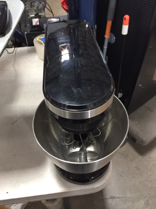 Photo 2 of Amazon Basics Multi-Speed Stand Mixer with Attachments, Black

//TESTED AND NONFUNCTIONAL, PARTS ONLY, MINOR COSMETIC DAMAGE 
