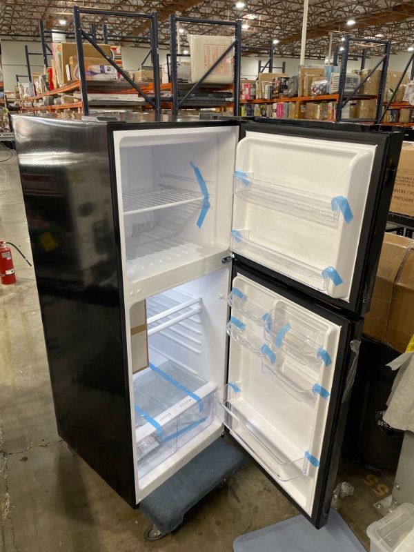 Photo 3 of 10.1 cu. ft. Top Freezer Refrigerator in Black
