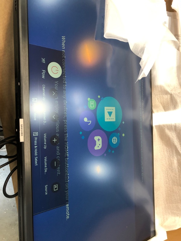 Photo 2 of AM702 Series LS32AM702UNXZA 32" Smart Tizen 4K UHD Monitor