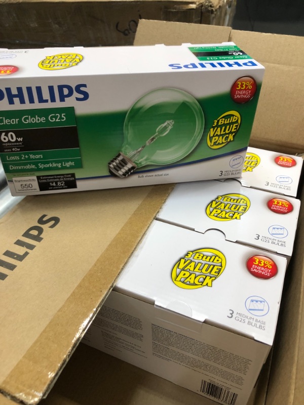 Photo 2 of Philips
60-Watt Equivalent G25 Halogen Clear Decorative Globe Light Bulb (3 in 4Pack)