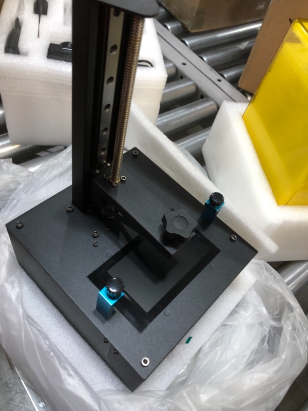 Photo 1 of ANYCUBIC Photon Mono 3D Printer, UV LCD Resin 3D Printer Fast Printing with 6.08'' 2K Monochrome LCD, Off-line Print 5.11"(L) x 3.14"(W) x 6.49"(H) Printing Size
