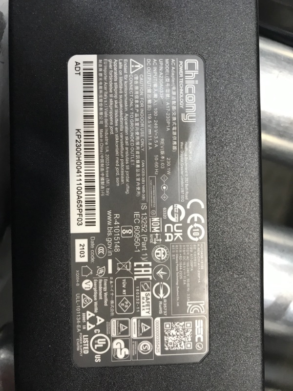 Photo 9 of ***LAPTOP WAS PREVIOUSLY USED, ALL PARTS INCLUDED***
**LAPTOP HAS A TOTAL OF 11 SCREWS LOCATED ON THE BOTTOM, ALL INTACT***
Acer Predator Helios 300 PH315-54-760S Gaming Laptop | Intel i7-11800H | NVIDIA GeForce RTX 3060 Laptop GPU | 15.6" Full HD 144Hz 3