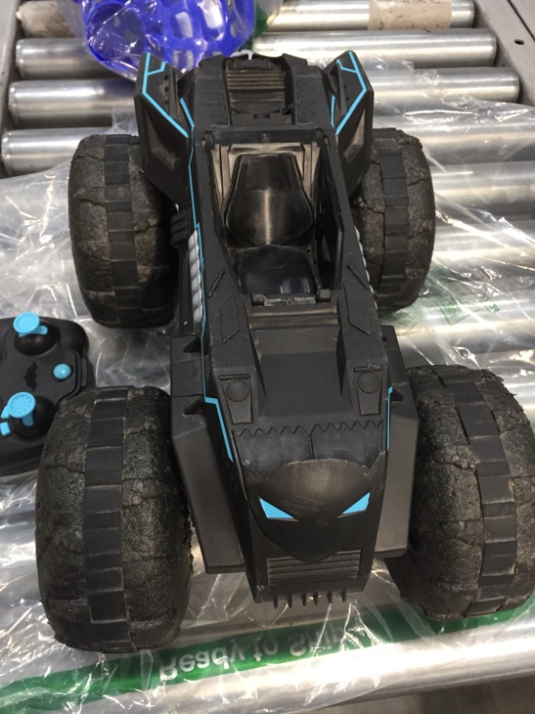 Photo 3 of DC Comics Batman, All-Terrain Batmobile Remote Control Vehicle, Water-Resistant Batman Toys for Boys Aged 4 and Up
BATTERIES NOT INCLUDED!