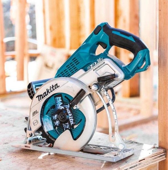 Photo 1 of 18-Volt X2 LXT 5.0Ah Lithium-Ion (36-Volt) Brushless Cordless Rear Handle 7-1/4 in. Circular Saw Kit
