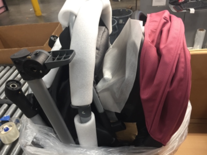 Photo 1 of Evenflo Pivot Modular Travel System With SafeMax Car Seat