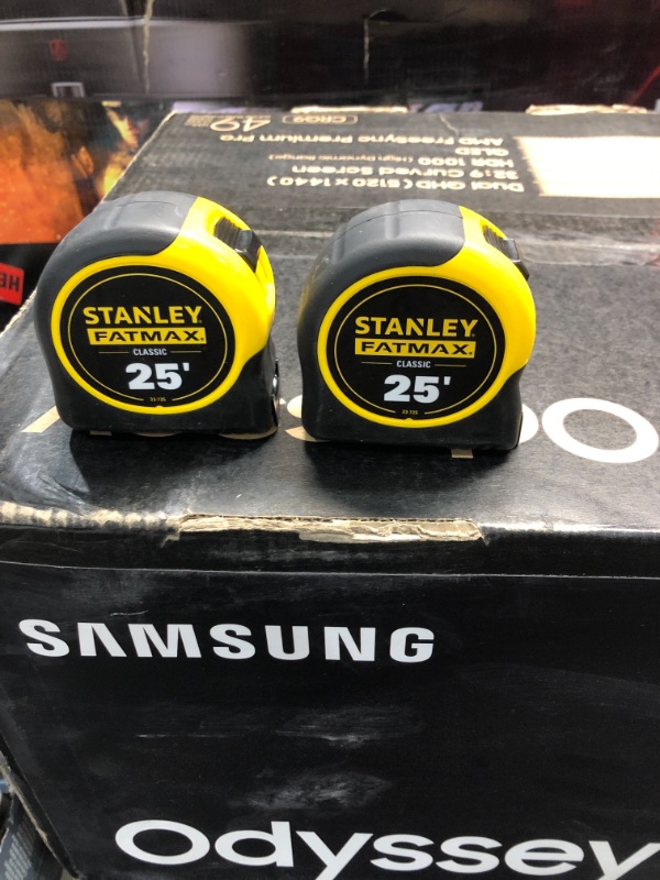 Photo 2 of 25 ft. FATMAX Tape Measure (2-Pack)