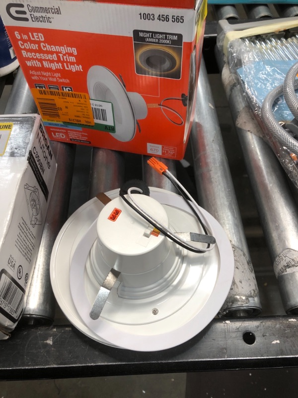 Photo 1 of 11811Commercial Electric
6 in. Selectable CCT Integrated LED Recessed Light Trim with Night Light Feature 670 Lumens 11-Watt Dimmable
