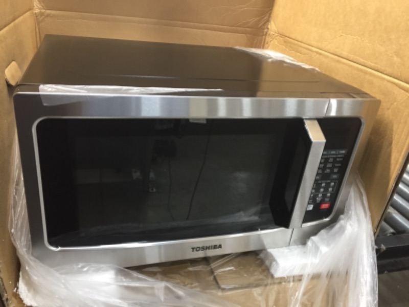 Photo 2 of Toshiba EC042A5C-SS Countertop Microwave Oven with Convection, Smart Sensor, Sound On/Off Function and LCD Display, 1.5 Cu.ft, Stainless Steel
