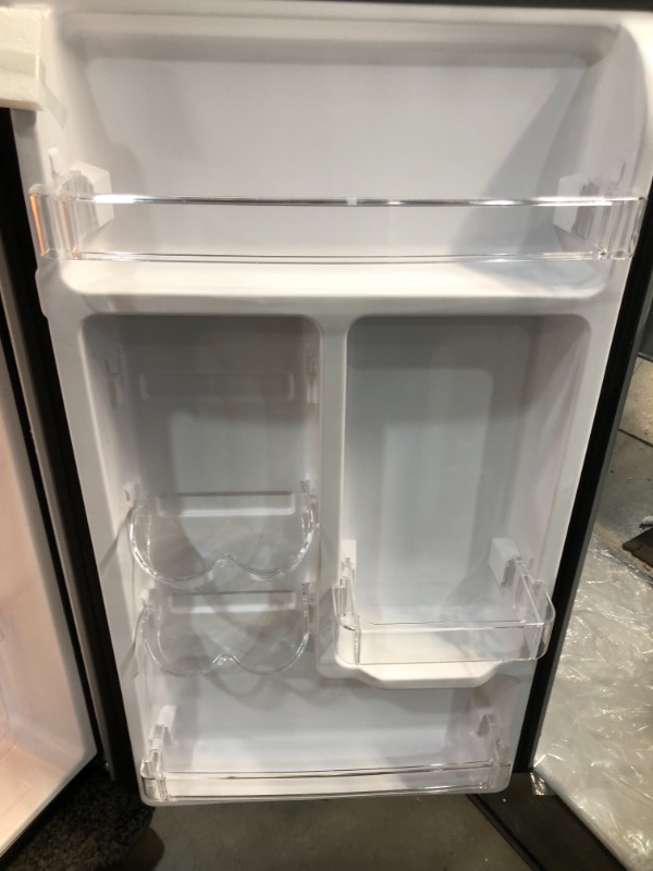 Photo 5 of ***PARTS ONLY***Mini Fridge in Stainless Look 4.4 cu. ft.
NOT BOXED!