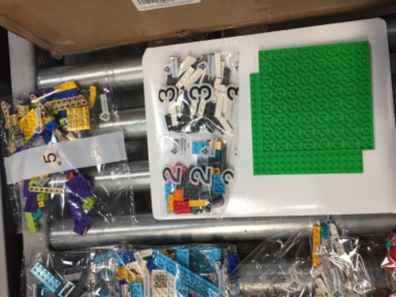 Photo 1 of LEGO Creator 3in1 Ferris Wheel 31119 Building Kit with Rebuildable Toy Bumper Cars, Boat Swing and 5 Minifigures; New 2021 (1,002 Pieces)
