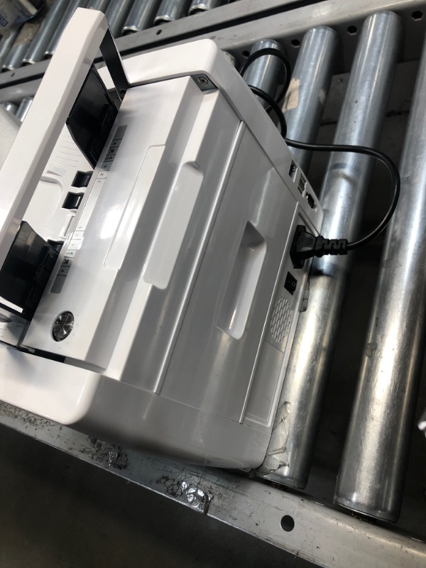 Photo 3 of MUNBYN Bank Grade Money Counter Machine Mixed Denomination, Value Counting, Serial Number, Multi Currency, 2CIS/UV/IR/MG/MT Counterfeit Detection, Printer Enabled Bill Valu

GETS JAMMED 