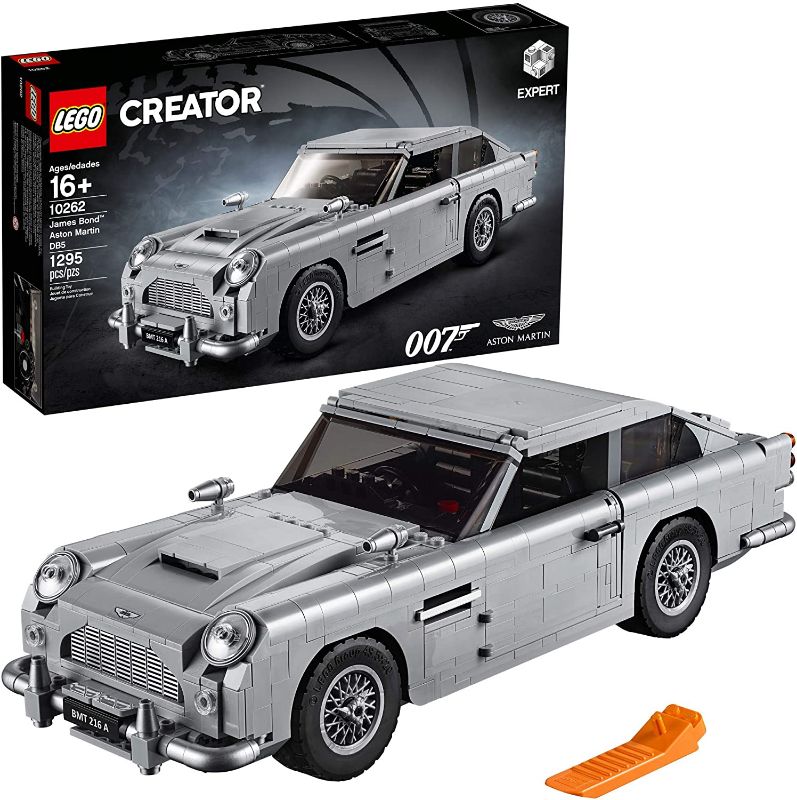 Photo 1 of LEGO Creator Expert James Bond Aston Martin DB5 10262 Building Kit (1295 Pieces)
