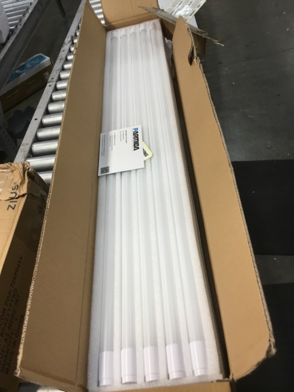 Photo 2 of PARMIDA 20-Pack 4FT LED T8 Hybrid Type A+B Light Tube, 18W, Plug & Play or Ballast Bypass, Single-Ended OR Double-Ended Connection, 4000K, 2200lm, Frosted Cover, T8 T10 T12, Shatterproof, UL & DLC
