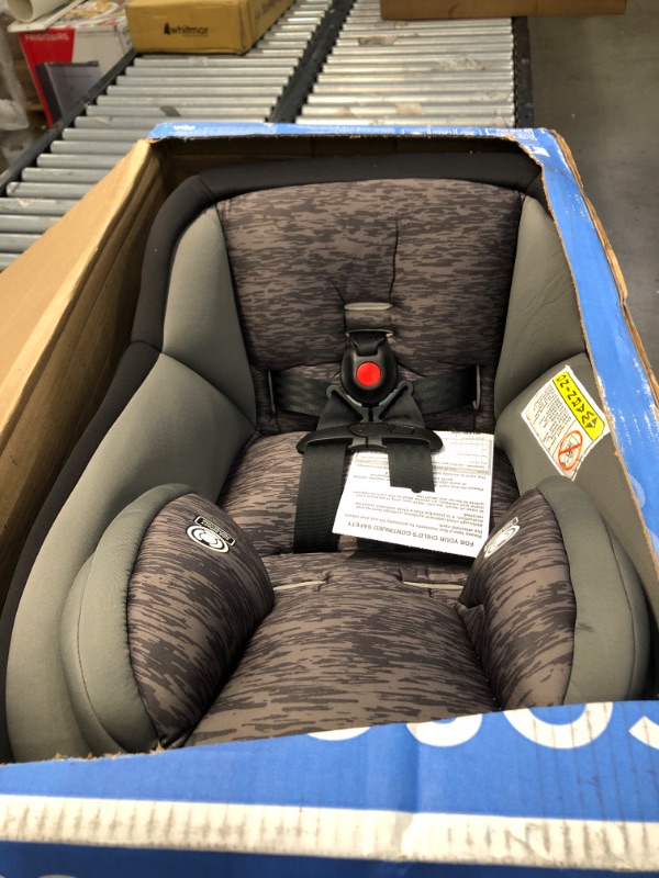 Photo 1 of Cosco Mighty Fit Convertible Car Seat - Heather Onyx