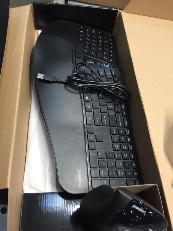 Photo 2 of Perixx Periduo-605 Wireless Ergonomic US Keyboard with Vertical Mouse