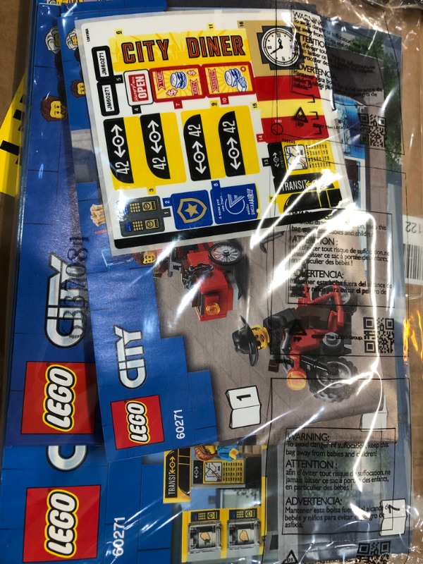 Photo 1 of LEGO City Main Square 60271
