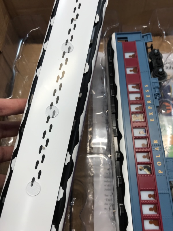 Photo 5 of Lionel O Scale the Polar Express with Remote and Bluetooth Capability Electric Powered Model Train Set
