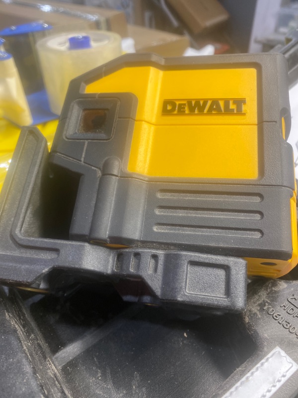 Photo 3 of ***PARTS ONLY***DEWALT DW0851 Self-Leveling Spot Beams & Line Laser Level
