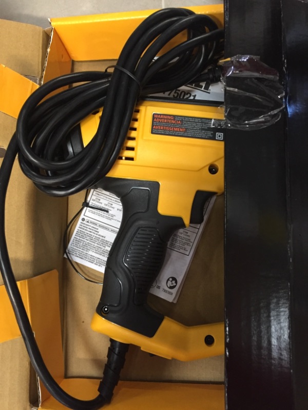 Photo 2 of DeWalt 5-in-1 Multi-Tacker and Brad Nailer