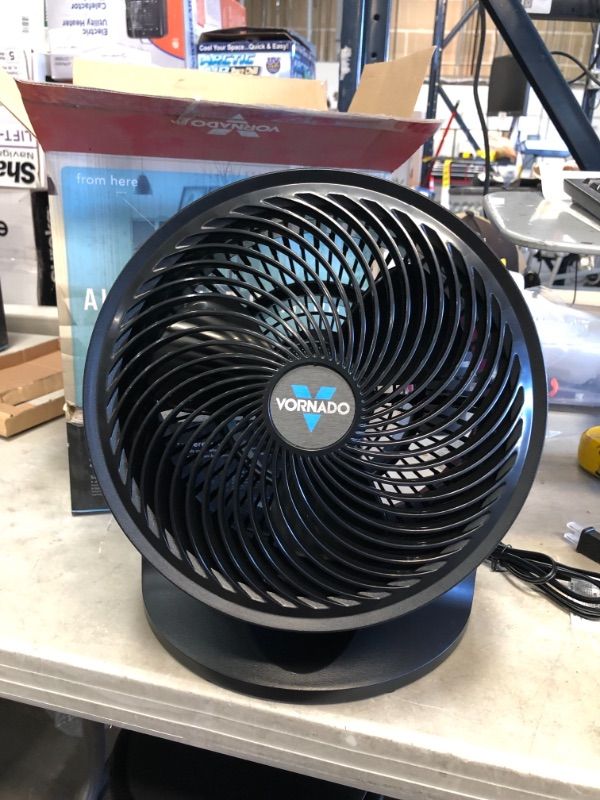 Photo 2 of 633 Mid-Size 9 in. Whole Room Air Circulator Fan
AS IS USED