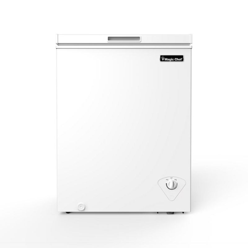 Photo 1 of Magic Chef 5.0 Cu. Ft. Chest Freezer in White...***NEVER USED***, **TESTED AND FUNCTIONS**
**GOOD CONDITION**


