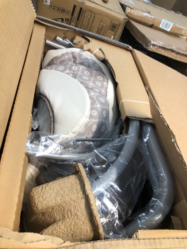Photo 1 of Graco Simple Sway Abbington Baby Swing
