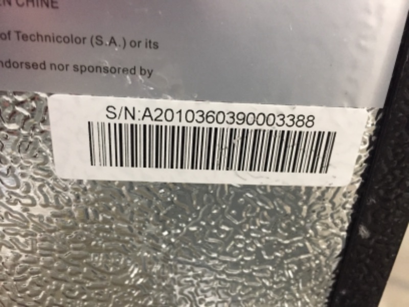 Photo 3 of RCA RFR322-B RFR322 3.2 Cu Ft Single Door Mini Fridge with Freezer, Platinum, Stainless DENTED ON TOP FRONT RIGHT CORNER.
