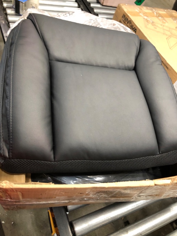 Photo 3 of Amazon Basics Classic Puresoft Padded Mid-Back Office Computer Desk Chair with Armrest - Black