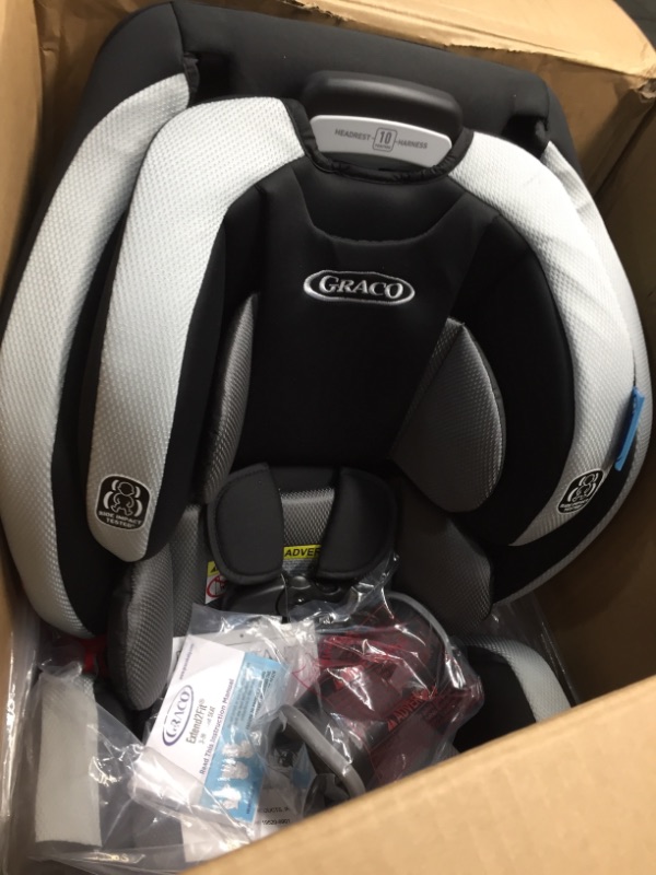 Photo 2 of Graco Extend2Fit 3 in 1 Car Seat, Ride Rear Facing Longer, Garner, 21.56 pounds
