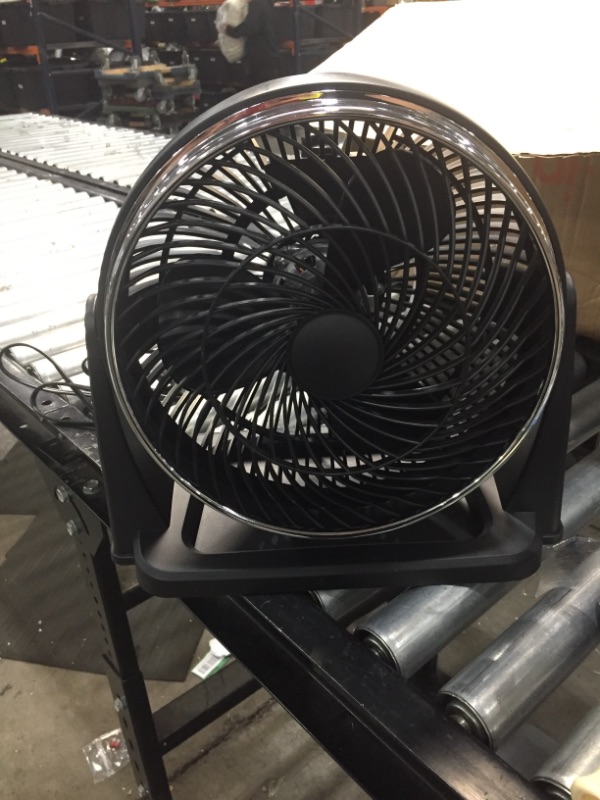 Photo 2 of 11 in. 3-Speeds Table Fan
