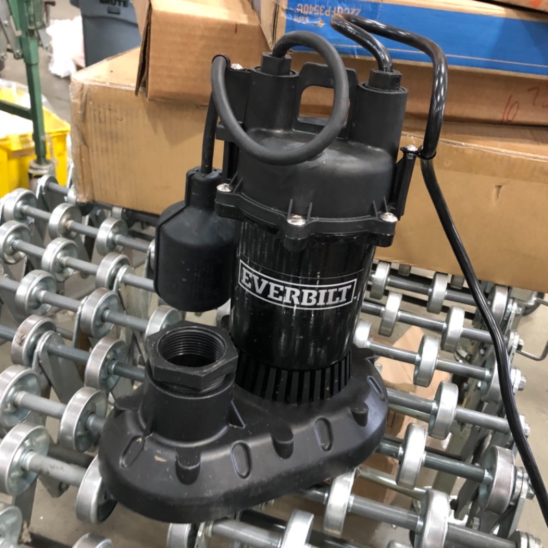 Photo 2 of ***PARTS ONLY***Everbilt 1/2 HP Submersible Aluminum Sump Pump with Tethered Switch -TESTED AND FUNCTIONS-