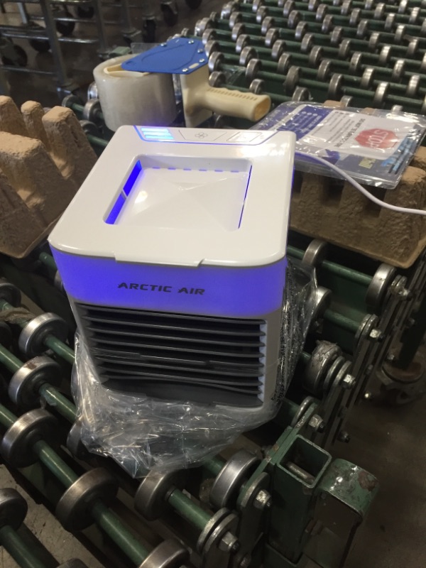 Photo 2 of Ontel Arctic Air Pure Chill Evaporative Ultra Portable Personal Air Cooler with 4-Speed Air Vent, As Seen on TV

//TESTED AND FUNCTIONAL
