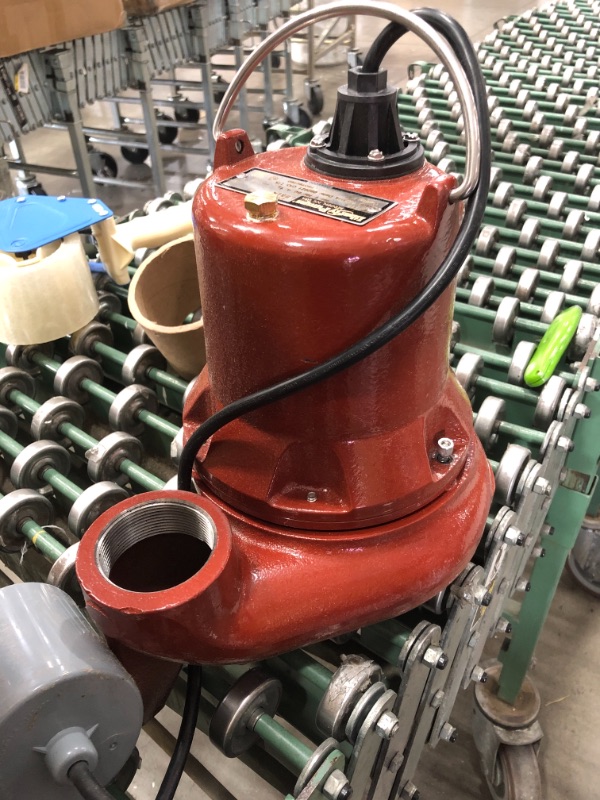 Photo 3 of Liberty Pumps LE51A LE50-Series Submersible Automatic Sewage Pump, RED

//MAJOR DAMAGE TO POWER CORD, UNABLE TO TEST 