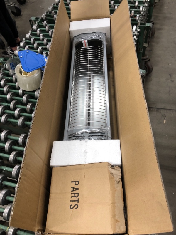 Photo 2 of Tradesman 1500-Watt Electric Outdoor Infrared Quartz Portable Space Heater with Wall/Ceiling Mount

//TESTED AND FUNCTIONAL