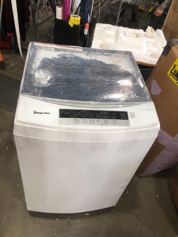 Photo 2 of *DAMAGED* Magic Chef MCSTCW30W4 3.0 Cubic Foot Compact Washer, White
