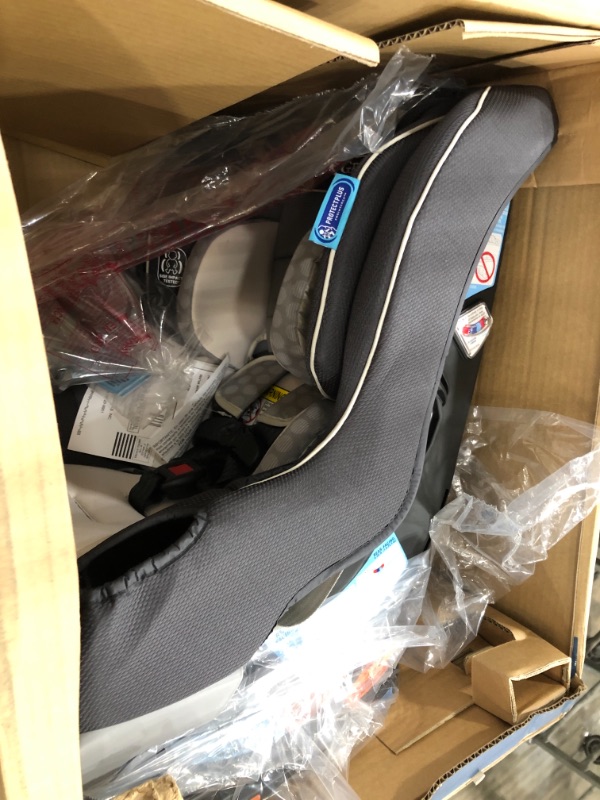 Photo 2 of Graco - Extend2Fit Convertible Car Seat, Davis