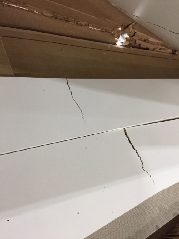 Photo 1 of **DAMAGED**
South Shore Twin Mates Bed with 3 Drawers, Twin 39-inch, Pure White
