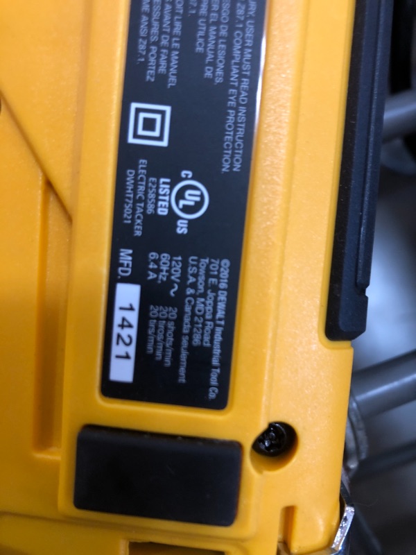 Photo 3 of DeWalt 5-in-1 Multi-Tacker and Brad Nailer