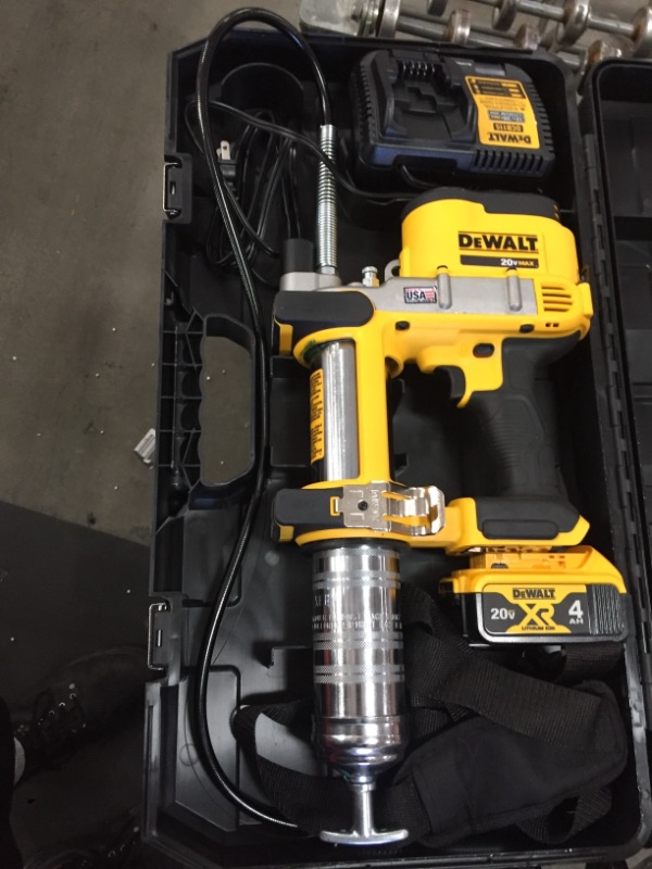 Photo 2 of 20-Volt MAX Cordless 10,000 PSI Variable Speed Grease Gun, (1) 20-Volt 4.0Ah Battery & Charger
