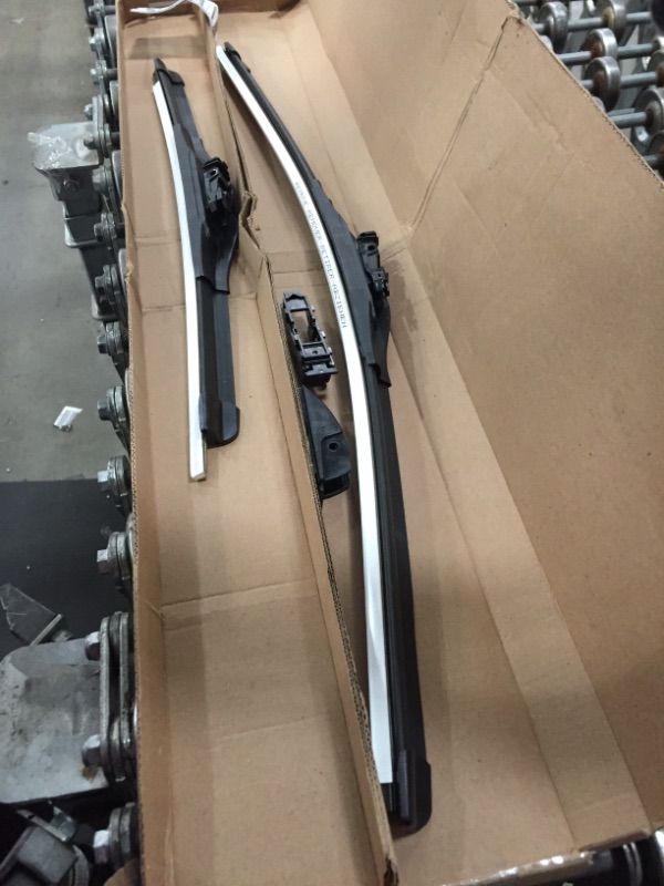 Photo 2 of 17 INCH AND 25.5 INCH WINDSHIELD WIPERS**UNKNOWN MAKE-UNKNOWN MODEL**