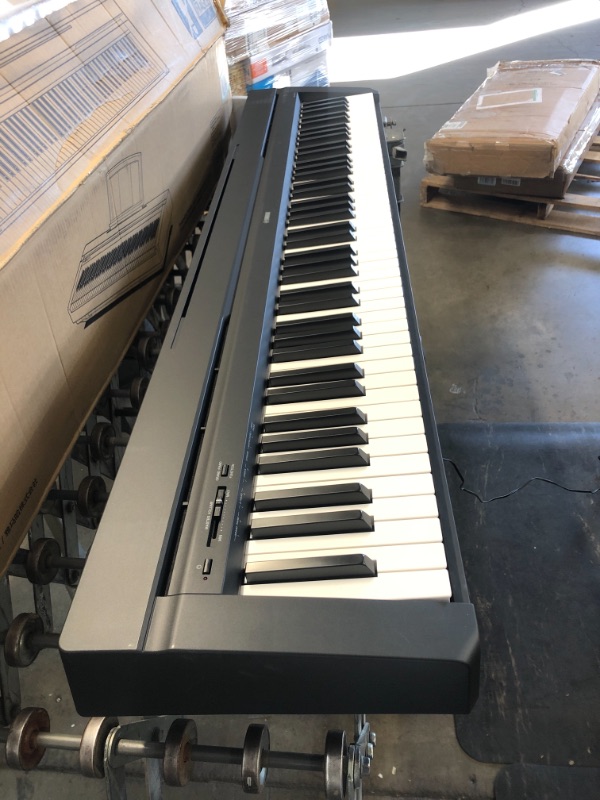 Photo 1 of Yamaha P71 88-Key Weighted Action Digital Piano with Sustain Pedal and Power Supply (Amazon-Exclusive)

//TESTED AND NONFUNCTIONAL
